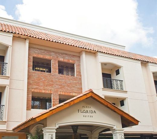 Plaza Florida Suites