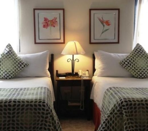 Plaza Florida Suites