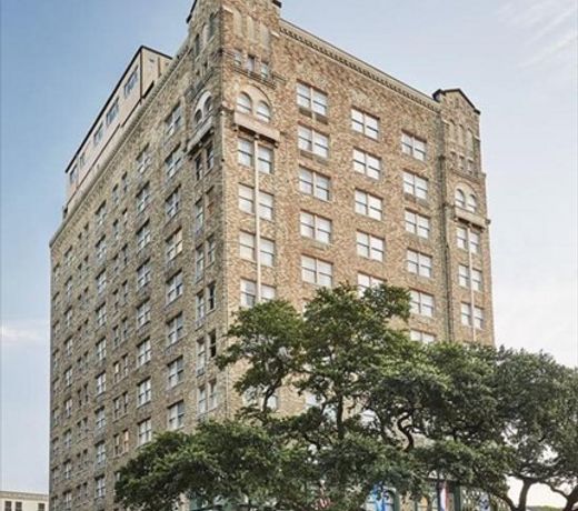 Pontchartrain Hotel St. Charles Avenue