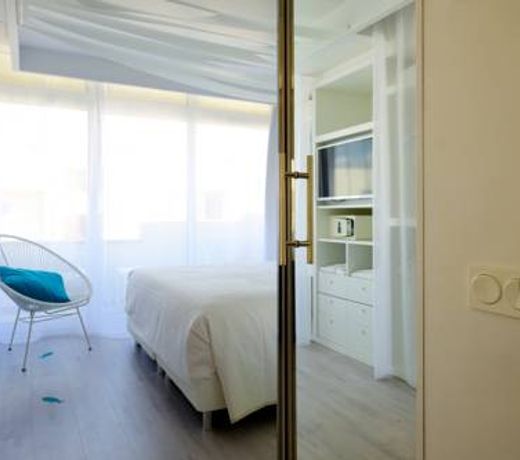 Apartamentos Portu Saler
