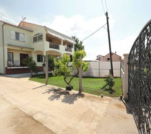 HACIENDA Mia