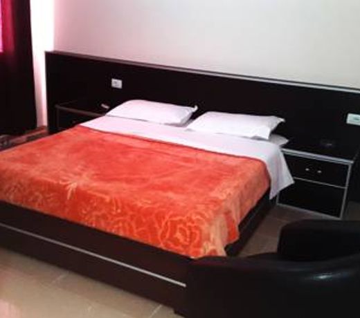 Hotel Alpet