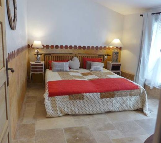 Maison d'hÃ´tes Une hirondelle en Provence