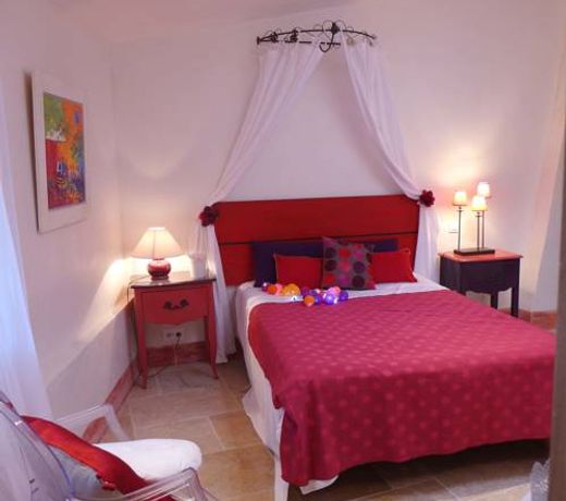 Maison d'hÃ´tes Une hirondelle en Provence