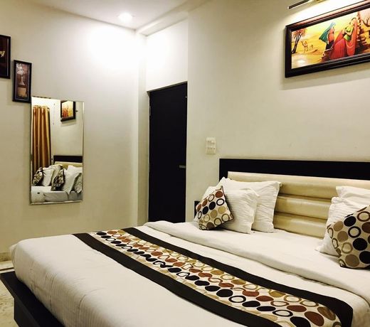 Hotel Aaradhya Residency