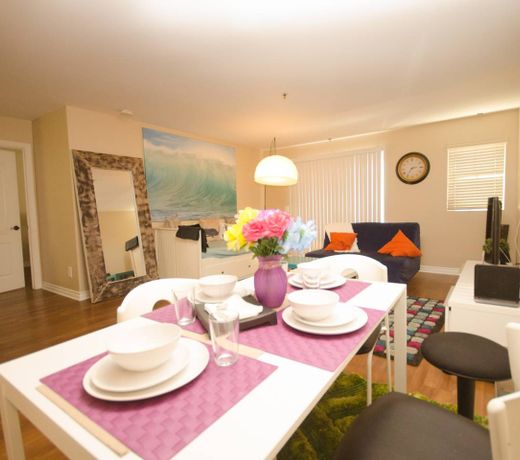 Free Parking 2BR/5Bed Awesome Hollywood Sign View