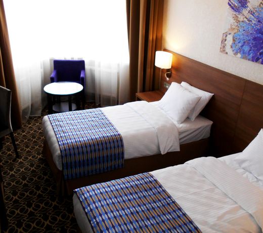 Raymond Hotel