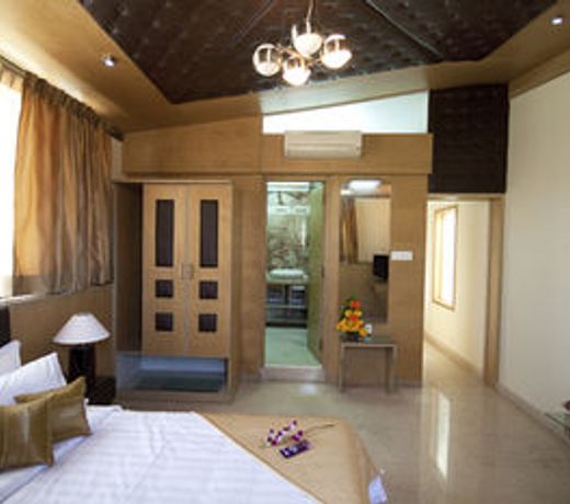 Grandeur Luxury Suites