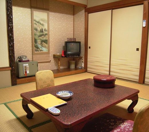 Toushijima Onsen Suzunami