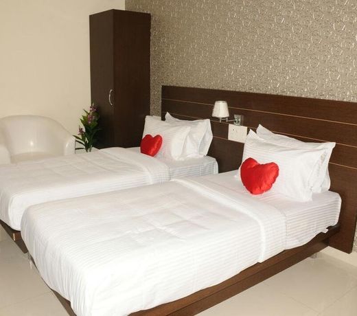 Hotel Rajmahal