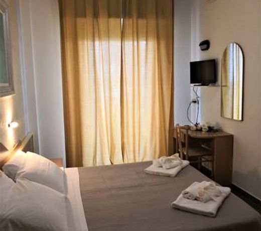 Hotel De Amicis