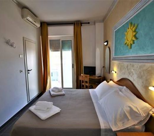 Hotel De Amicis