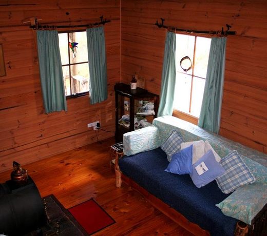 Wombat Cabin
