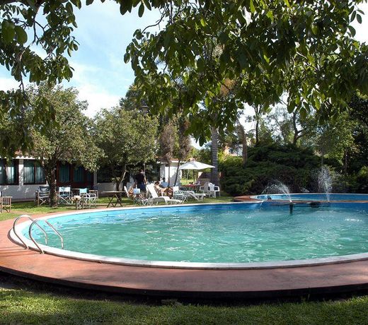 Portal del Lago Hotel