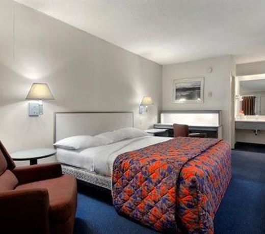 Extend-a-Suites Mobile Tillmans Corner