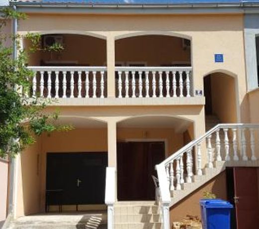 Apartments with a parking space Starigrad, Paklenica - 11683