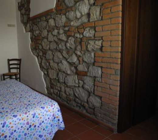 PODERE OSLAVIA AZ.AGR.BIO GIANNINI