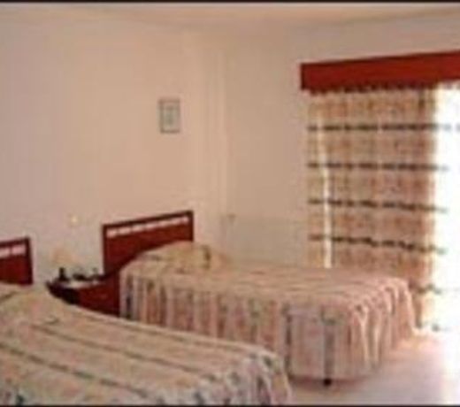 RESIDENCIAL CLAUDIANA