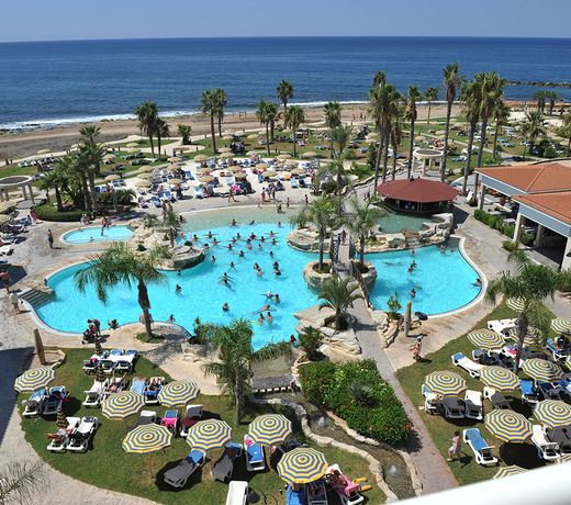 Leonardo Plaza Cypria Maris Beach Hotel & Spa