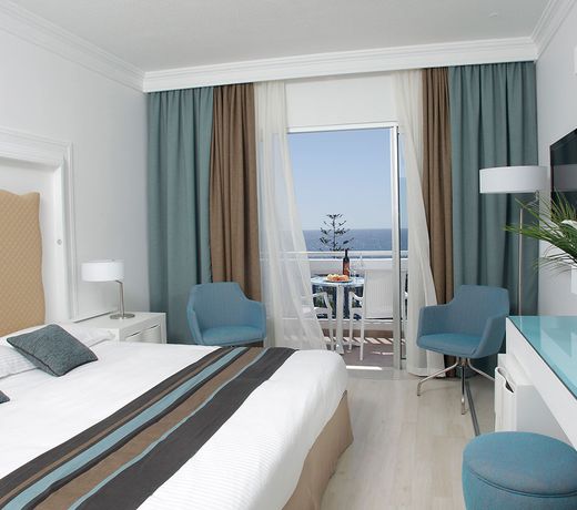 Leonardo Plaza Cypria Maris Beach Hotel & Spa