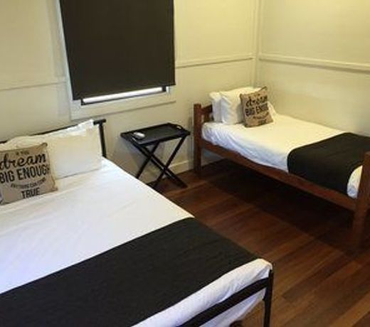 Gin Gin Budget Accommodation