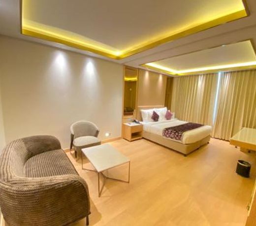 NIRVANA Luxury Hotel l Ludhiana