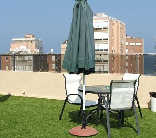 Ginot Yam Hotel