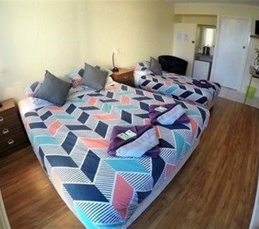 Turn-in Motel