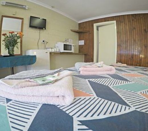 Turn-in Motel
