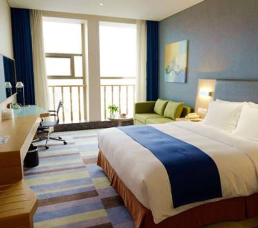Holiday Inn Express Leshan City Square, an IHG Hotel