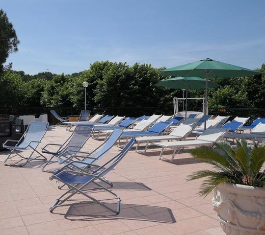 Villaggio Turistico dei Tigli
