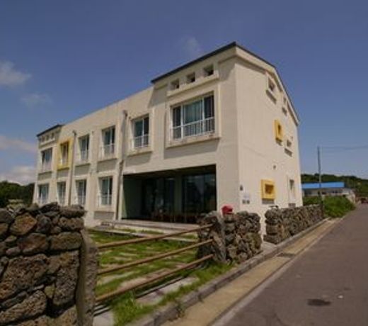 2013 Guesthouse
