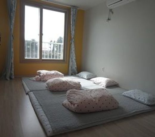 2013 Guesthouse
