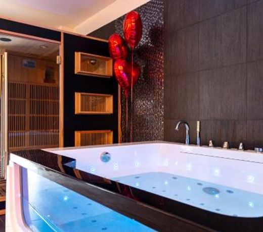 Suite and Spa 21