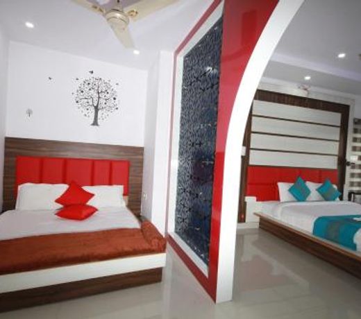 Hotel The Destination