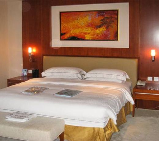 Golden Lake Business Hotel