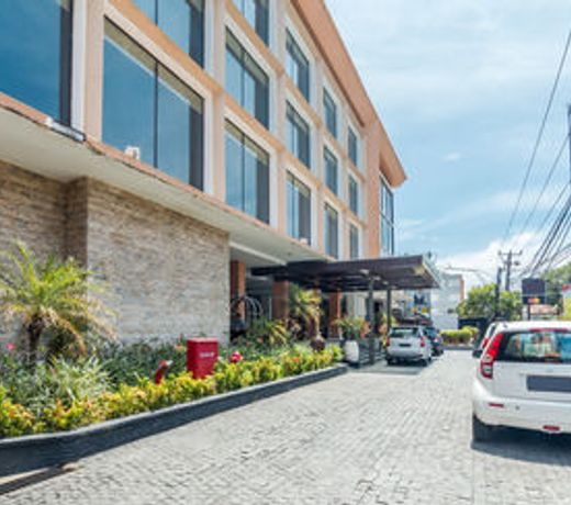 ZEN Rooms Raya Kuta 3