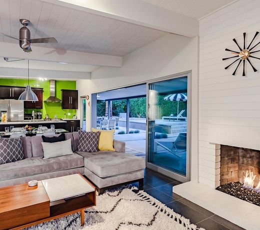 Beverly Modern