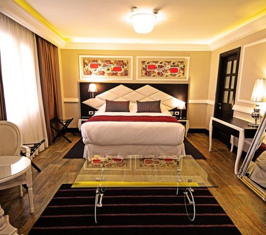 Hotel Sommelier Boutique