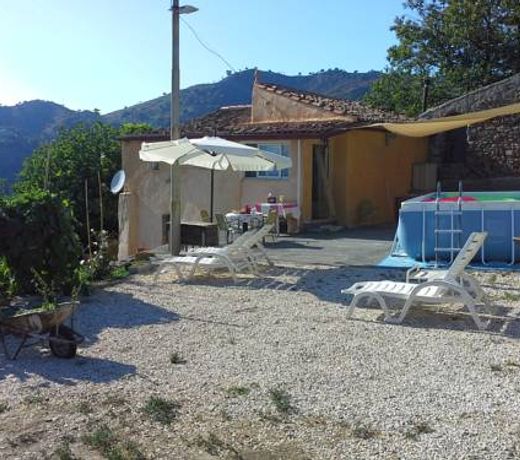 Il casale di Tifani Castelmola