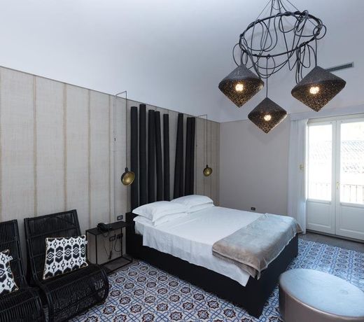 Palazzo Conti Camere & Suites