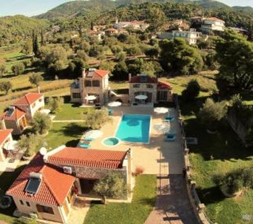 Evinos Garden
