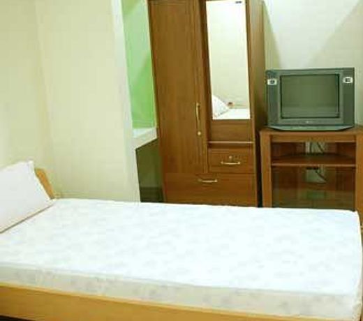 Siri Elite Residency