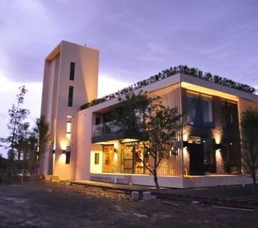 Sun Lok Live Green Building