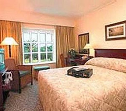 Hemingways Hotel