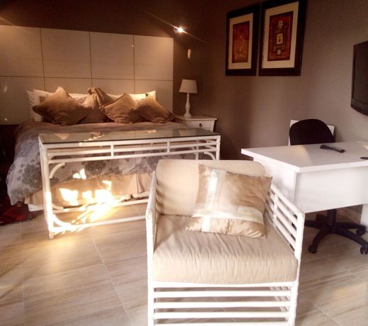 Rivonia Guest House Louise Terrace