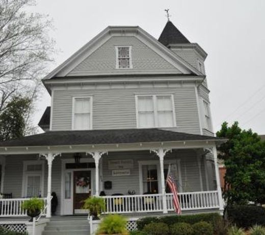 Trowell Historic Inn