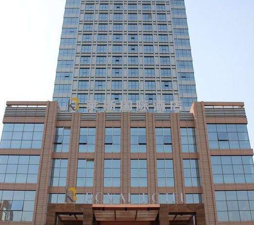 Royal Hotel