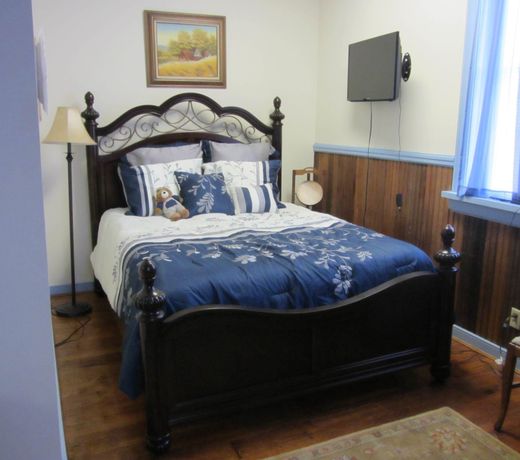 The Tinder Guest House