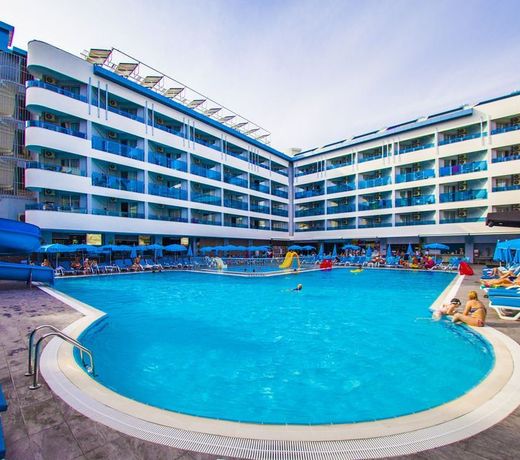 Avena Resort & Spa Hotel